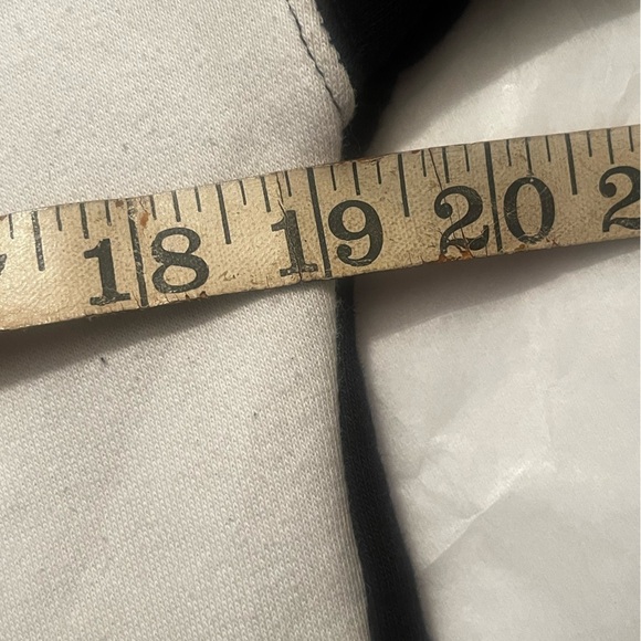 Nike Air Jumper Color Block Sz L Crew Neck Logo Sweater White Black Swoosh - Picture 10 of 10